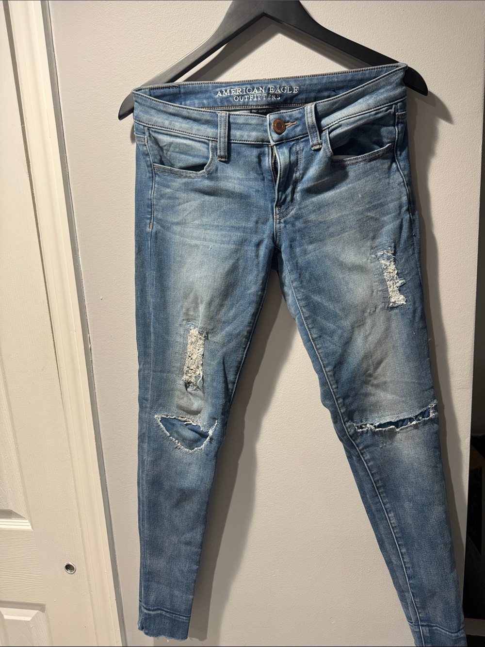 American Eagle Outfitters Light Blue Ripped Skinny Jeans